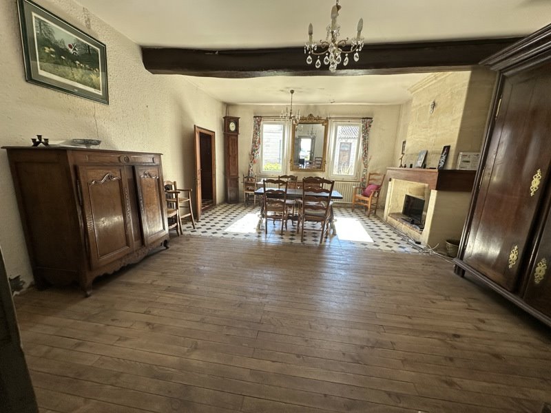 Vente Maison COUTRAS - 6 pièces -139 m² - (33230)