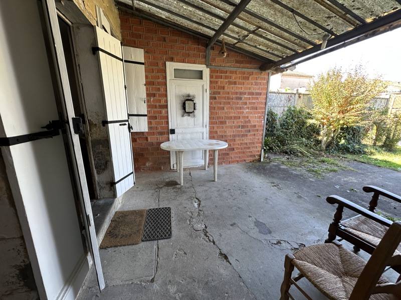 Vente Maison COUTRAS - 6 pièces -139 m² - (33230)