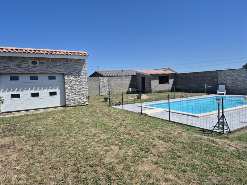 Vente Maison ABZAC - 4 pièces -95 m² - (33230)