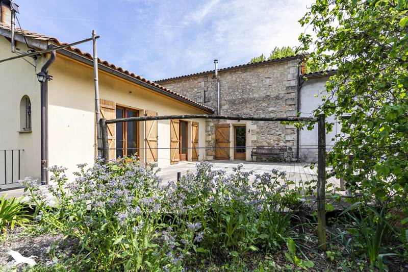Vente Maison ST MARTIN DE LAYE - 6 pièces -166 m² - (33910)