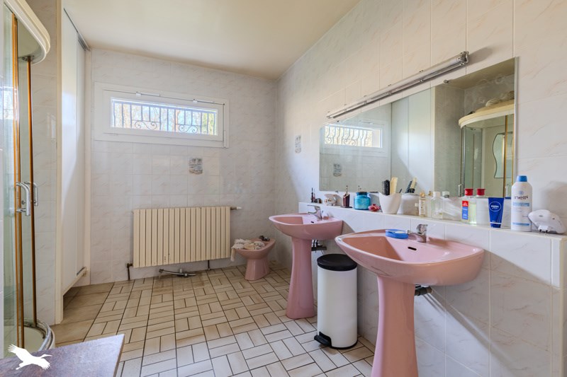 Vente Maison CHAMADELLE - 9 pièces -268 m² - (33230)