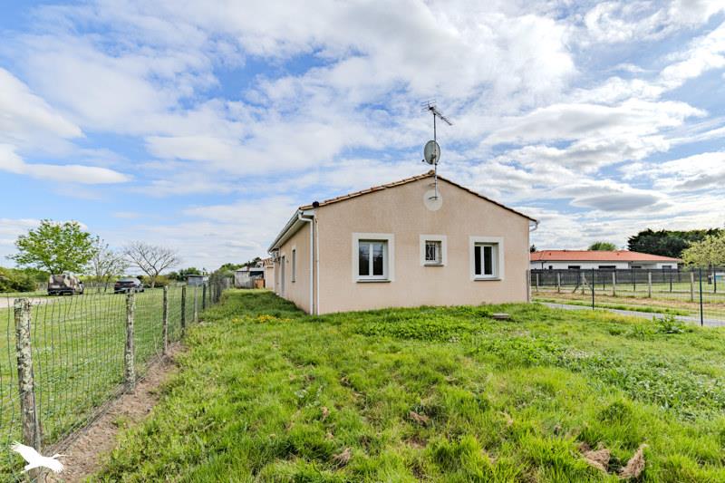 Vente Maison LES PEINTURES - 4 pièces -84 m² - (33230)