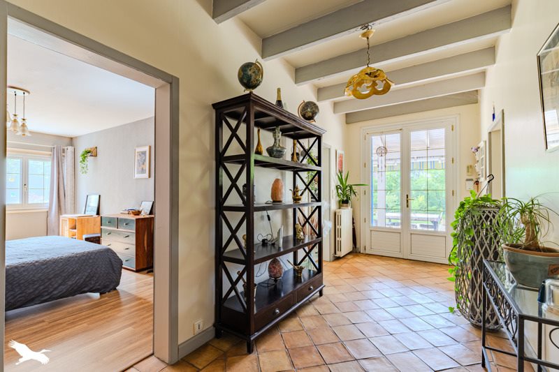 Vente Maison BAYAS - 7 pièces -198 m² - (33230)
