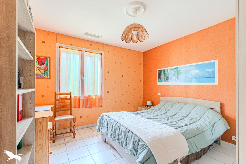 Vente Maison GUITRES - 7 pièces -175 m² - (33230)