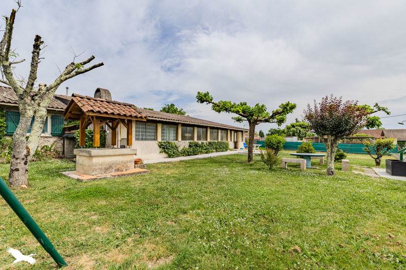 Vente Maison GUITRES - 7 pièces -175 m² - (33230)