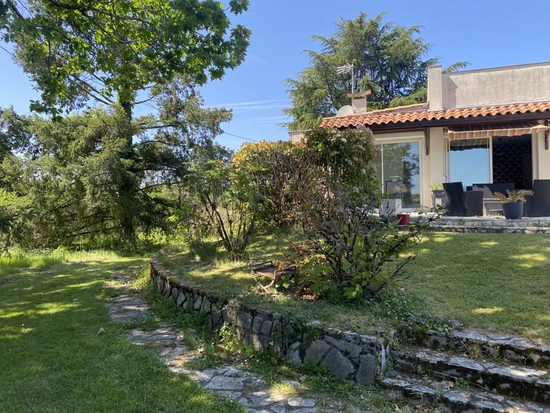 Vente Maison LES PEINTURES - 8 pièces -210 m² - (33230)