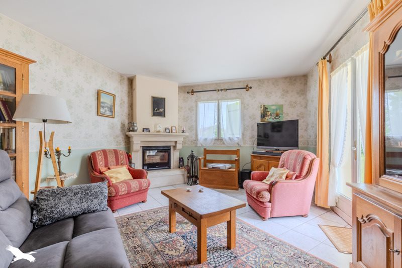 Vente Maison COUTRAS - 7 pièces -142 m² - (33230)