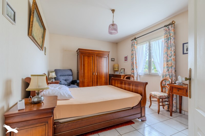 Vente Maison COUTRAS - 7 pièces -142 m² - (33230)