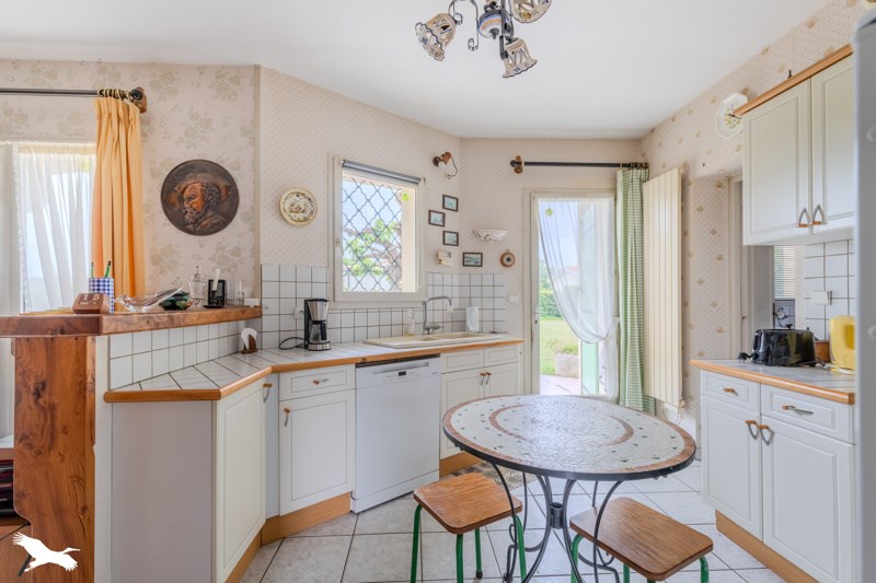 Vente Maison COUTRAS - 7 pièces -142 m² - (33230)