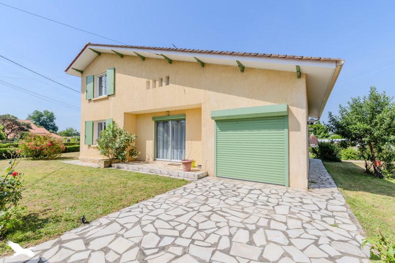 Vente Maison COUTRAS - 6 pièces -90 m² - (33230)