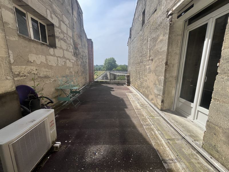 Vente Immeuble COUTRAS - -  457 m² - (33230)