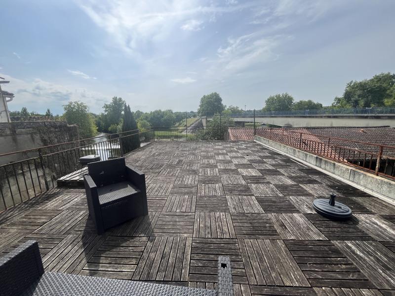 Vente Immeuble COUTRAS - -  457 m² - (33230)