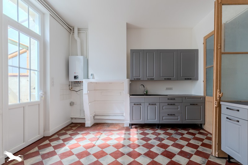 Vente Maison COUTRAS - 7 pièces -140 m² - (33230)