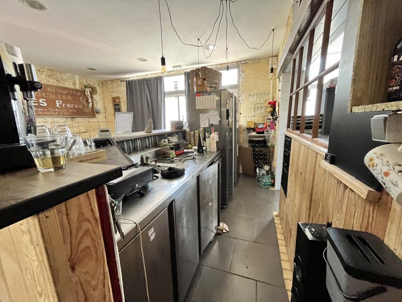 Vente Immeuble Coutras - -  340 m² - (33230)