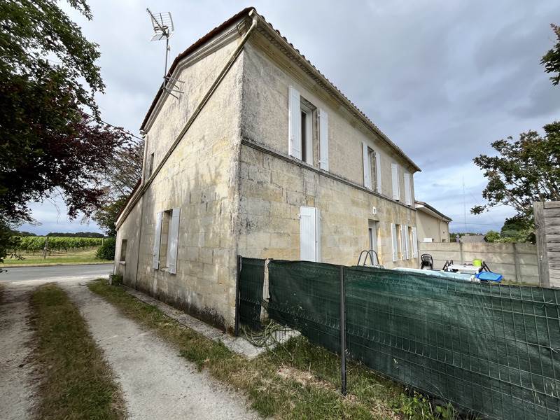 Vente Immeuble BAYAS - -  242 m² - (33230)