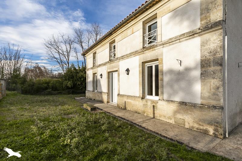 Vente Maison Les Peintures 33230 5 pièces - 137 m²