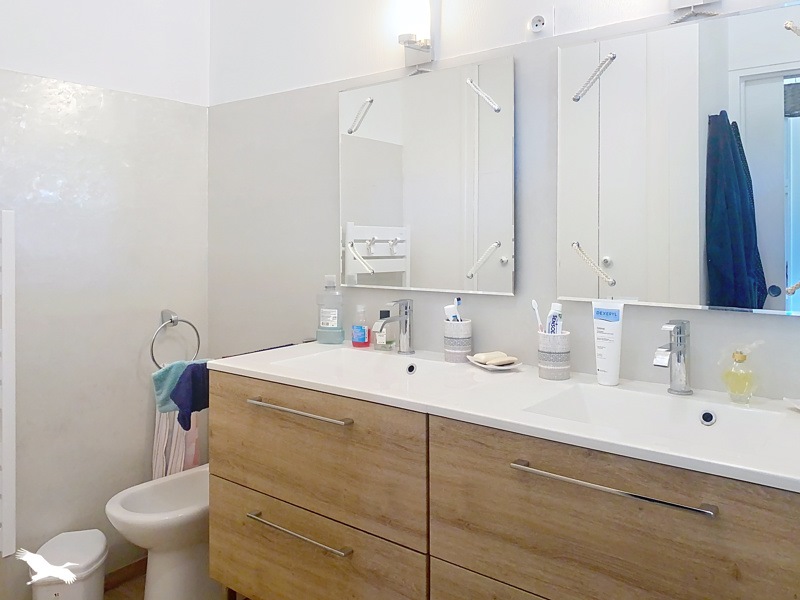 Vente Maison LAGORCE - 5 pièces -172 m² - (33230)