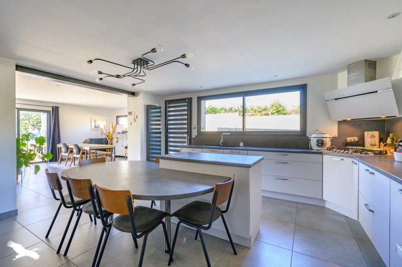 Vente Maison Nieul-sur-Mer - 7 pièces -220 m² - (17137)