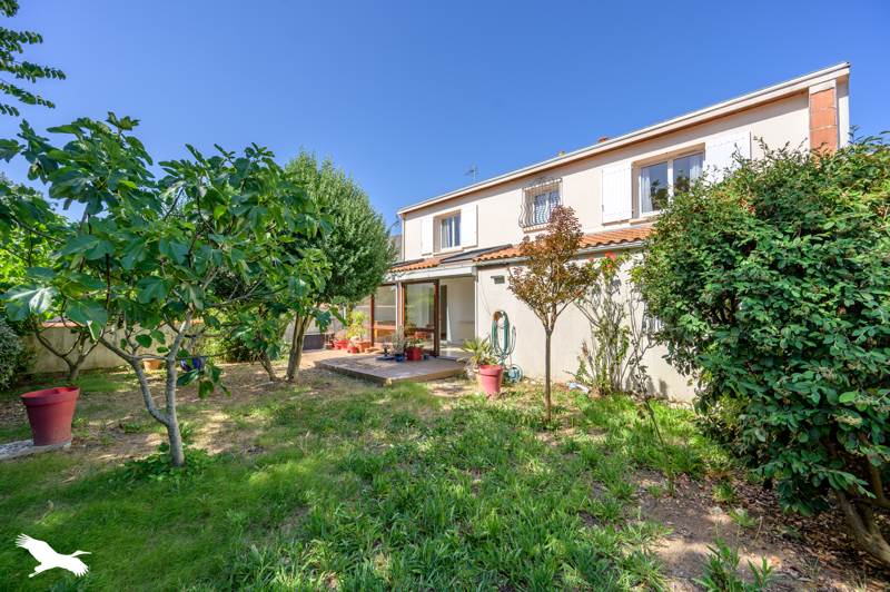 Vente Maison NIEUL SUR MER - 7 pièces -190 m² - (17137)