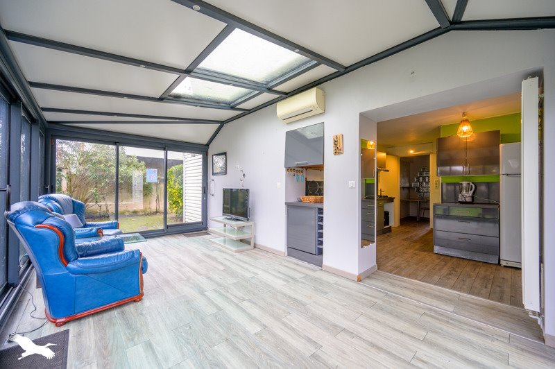 Vente Maison LAGORD - 8 pièces -160 m² - (17140)