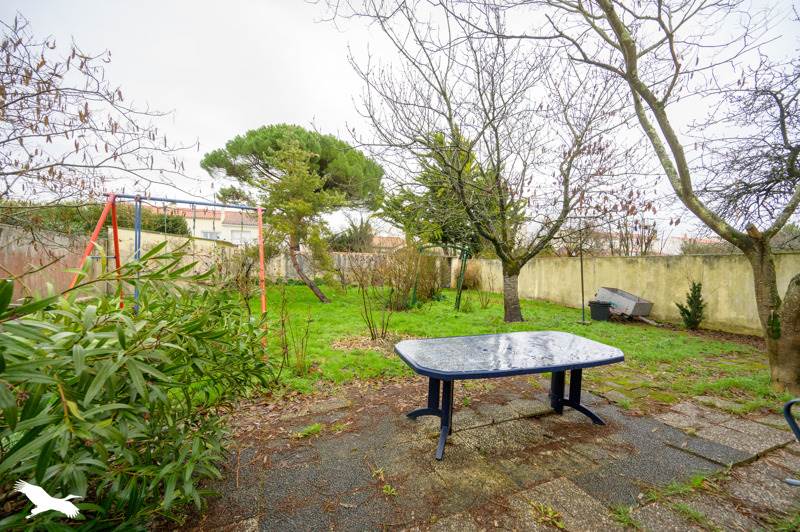 Vente Maison LAGORD - 8 pièces -160 m² - (17140)