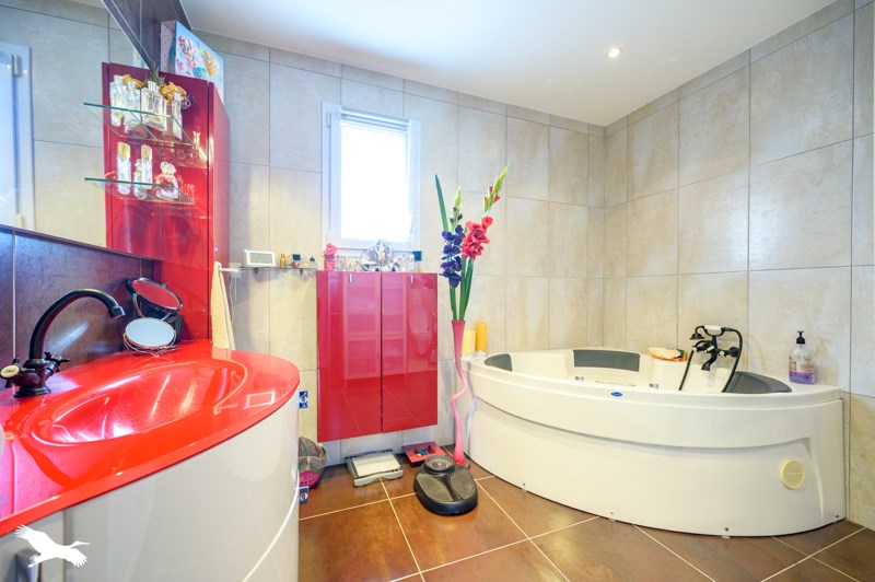 Vente Maison NIEUL SUR MER - 5 pièces -142 m² - (17137)