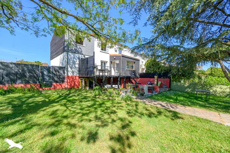 Vente Maison LAGORD - 6 pièces -123 m² - (17140)