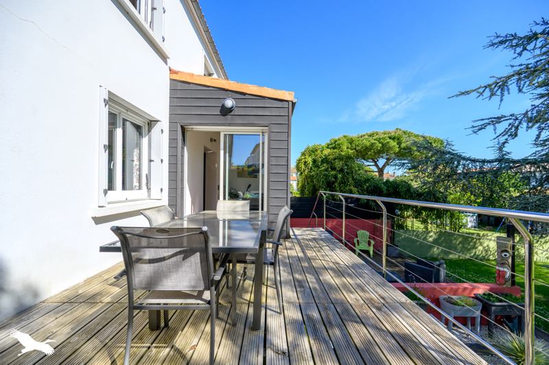 Vente Maison LAGORD - 6 pièces -123 m² - (17140)