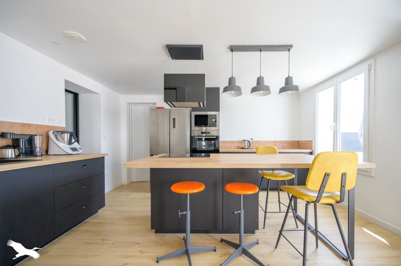 Vente Maison NIEUL SUR MER - 11 pièces -243 m² - (17137)