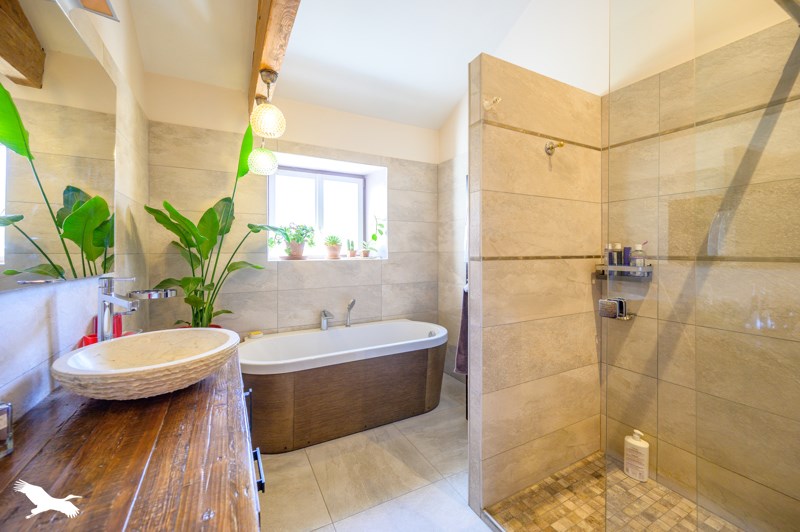 Vente Maison NIEUL SUR MER - 6 pièces -158 m² - (17137)