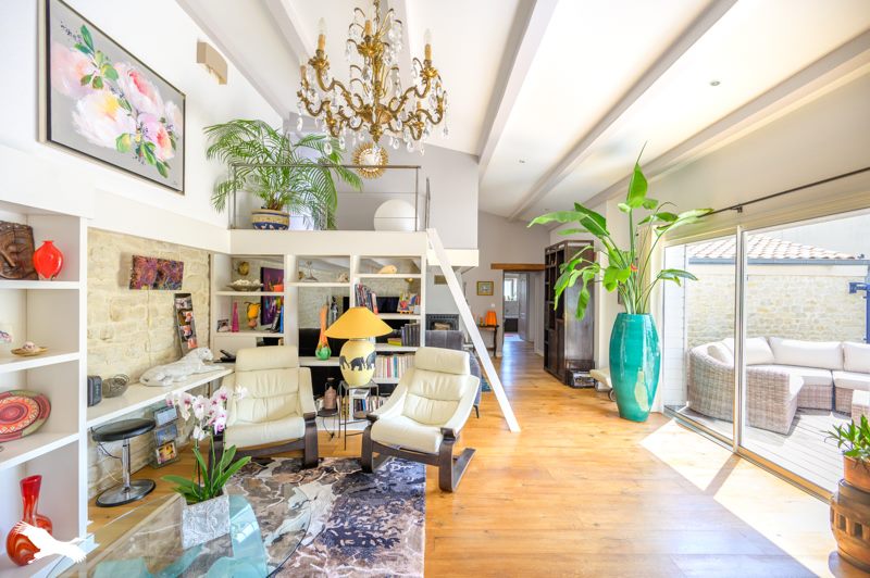 Vente Maison NIEUL SUR MER - 6 pièces -158 m² - (17137)