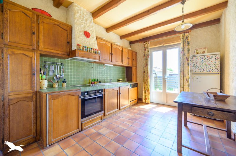 Vente Maison L HOUMEAU - 6 pièces -153 m² - (17137)