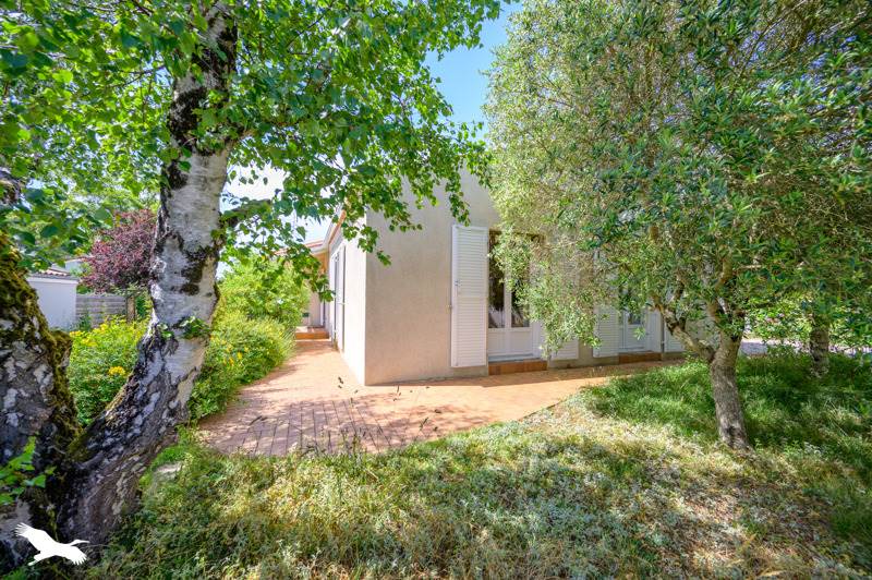 Vente Maison L HOUMEAU - 6 pièces -153 m² - (17137)