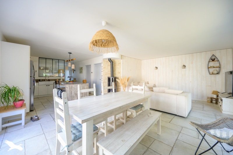 Vente Maison L HOUMEAU - 4 pièces -100 m² - (17137)
