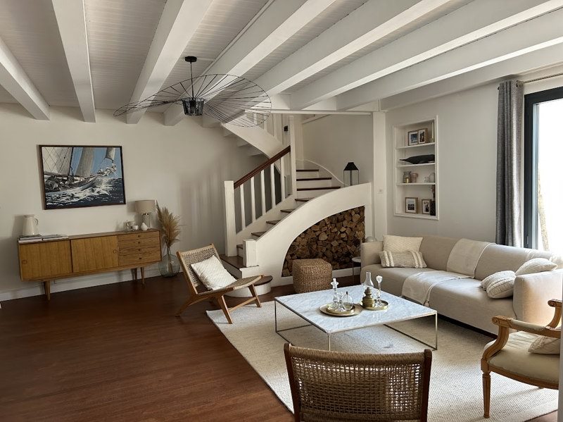 Vente Maison NIEUL SUR MER - 7 pièces -200 m² - (17137)