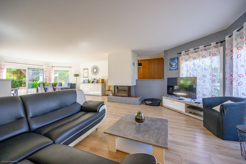 Vente Maison Villedoux - 5 pièces -120 m² - (17230)