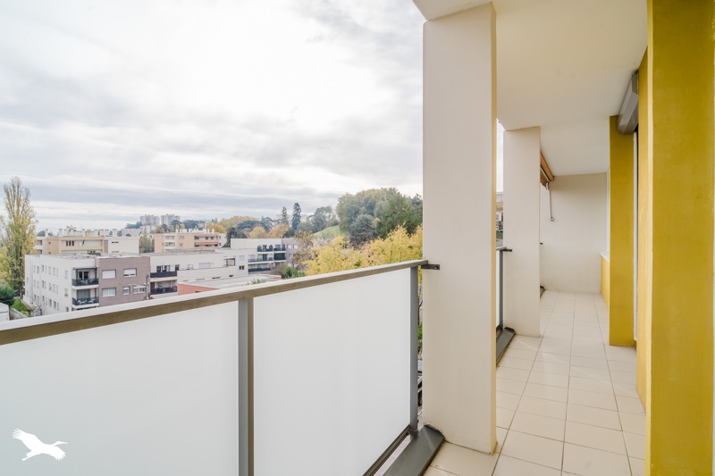 Vente Appartement OULLINS - 3 pièces -65 m² - (69600)