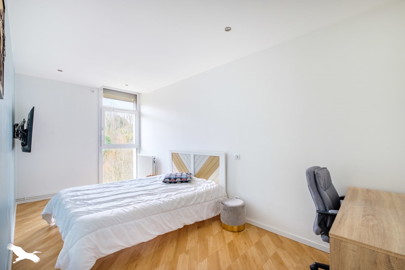 Vente Appartement OULLINS - 5 pièces -80 m² - (69600)