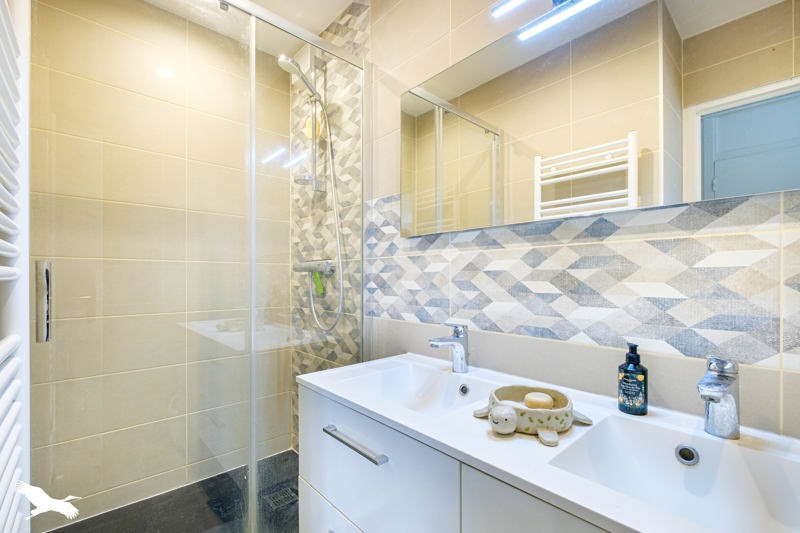 Vente Appartement OULLINS - 5 pièces -80 m² - (69600)