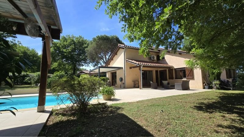 Vente Maison OULLINS - 5 pièces -150 m² - (69600)
