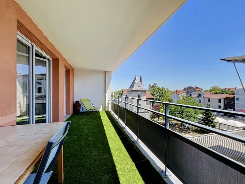 Vente Appartement OULLINS - 3 pièces -80 m² - (69600)