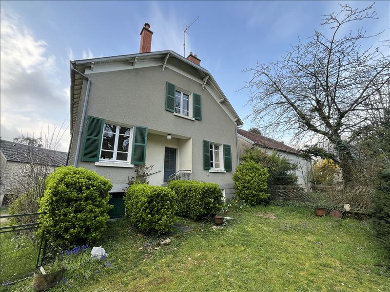 Maison 5 pièces 110 m² · à Bazelat · 110 m² · 56 000 €