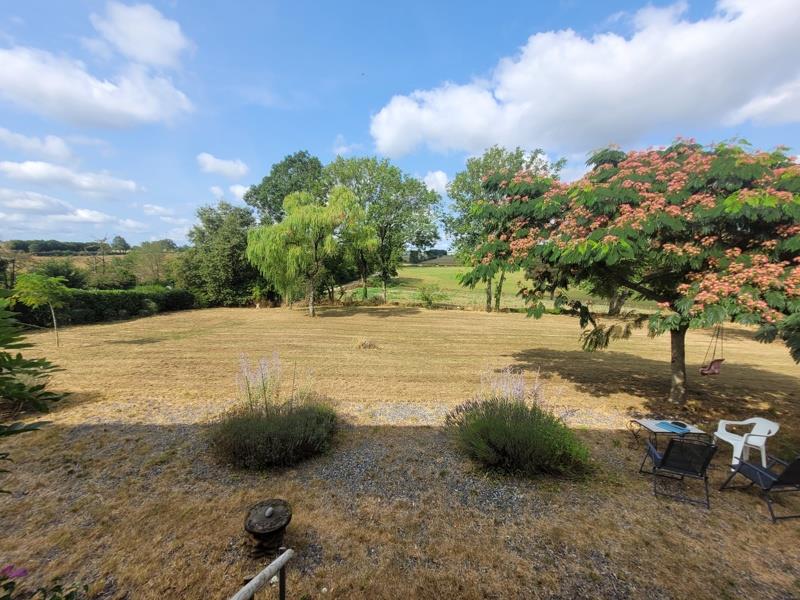 Vente Maison ST HILAIRE LA TREILLE - 7 pièces -230 m² - (87190)