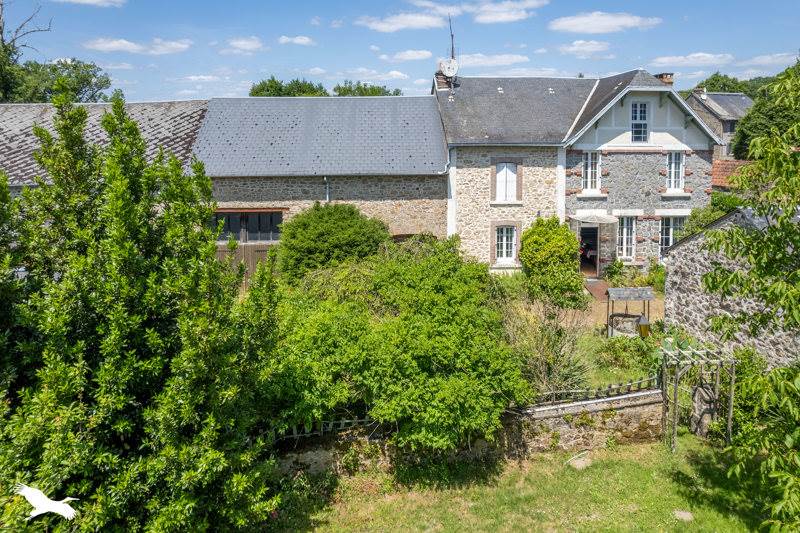 Vente Maison AZERABLES - 6 pièces -197 m² - (23160)