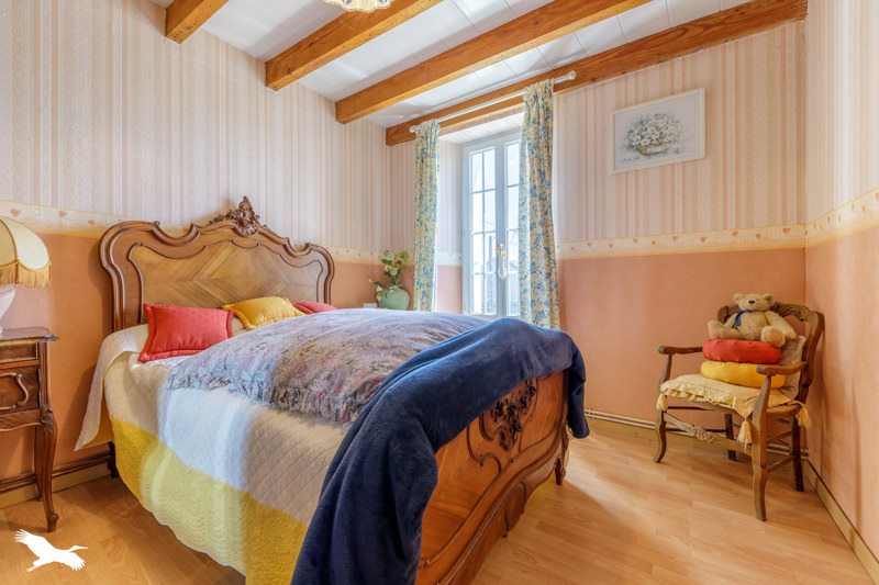 Vente Maison AZERABLES - 6 pièces -197 m² - (23160)
