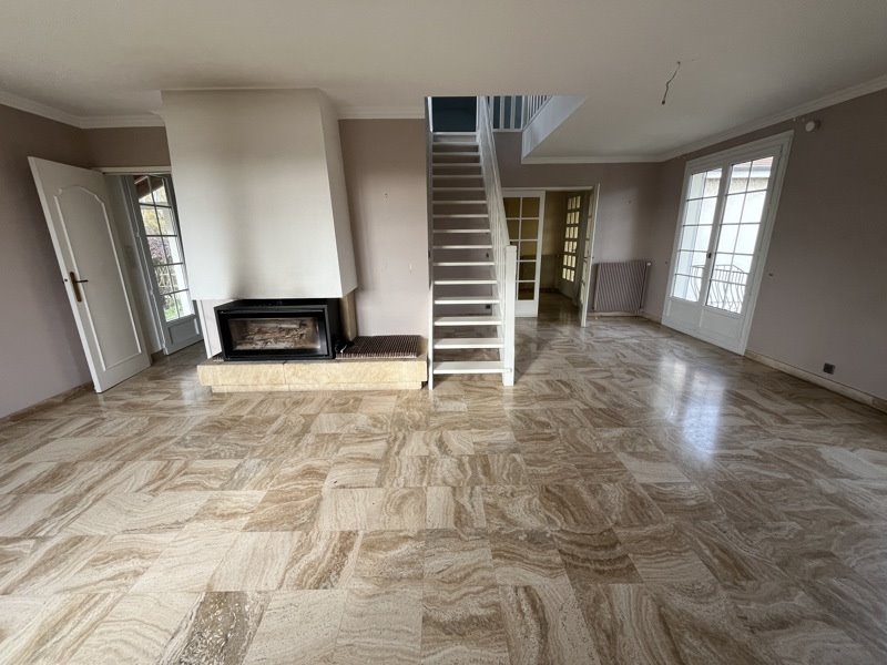 Vente Maison La Souterraine - 10 pièces -278 m² - (23300)