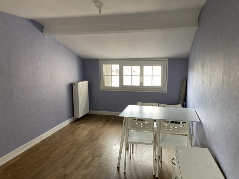 Vente Immeuble La Souterraine - -  180 m² - (23300)