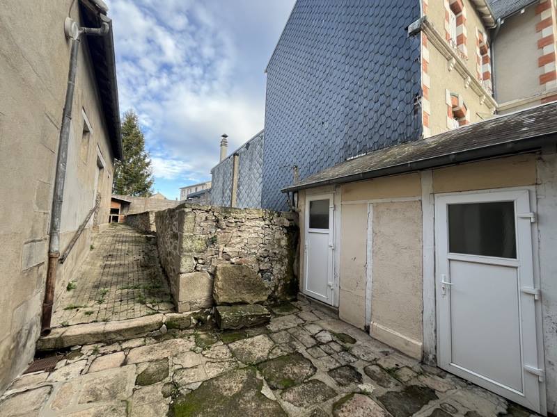Vente Immeuble Dun-le-Palestel - -  179 m² - (23800)