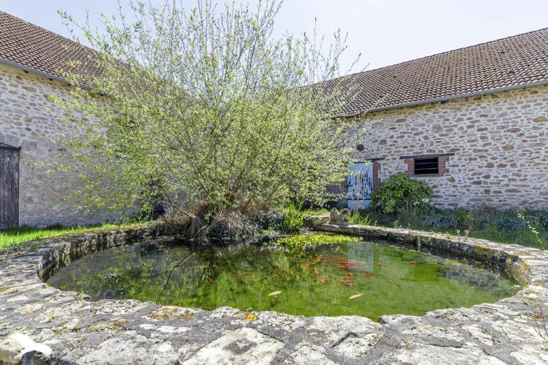 Vente Maison ST HILAIRE LA TREILLE - 10 pièces -240 m² - (87190)