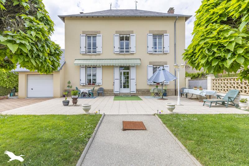 Maison 6 pièces 165 m² · à Dun-le-Palestel · 165 m² · 223 024 €
